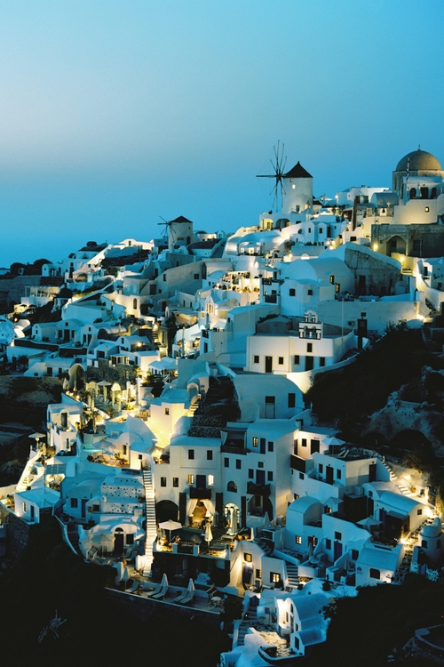 landscapes_12_Santorini by Lok Lee.