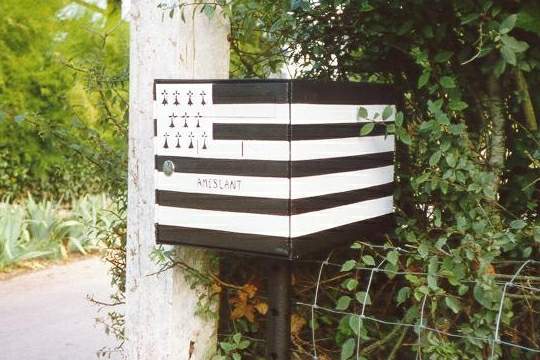 Boite aux lettres 26