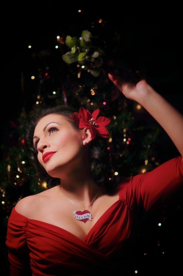 20150102-PinUp_MissLilianLove_02