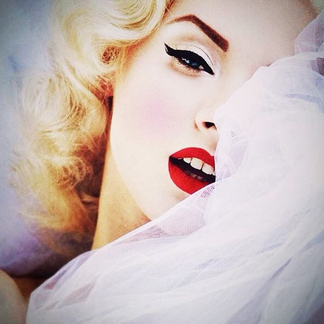 20150102_PinUp_Mosh_01