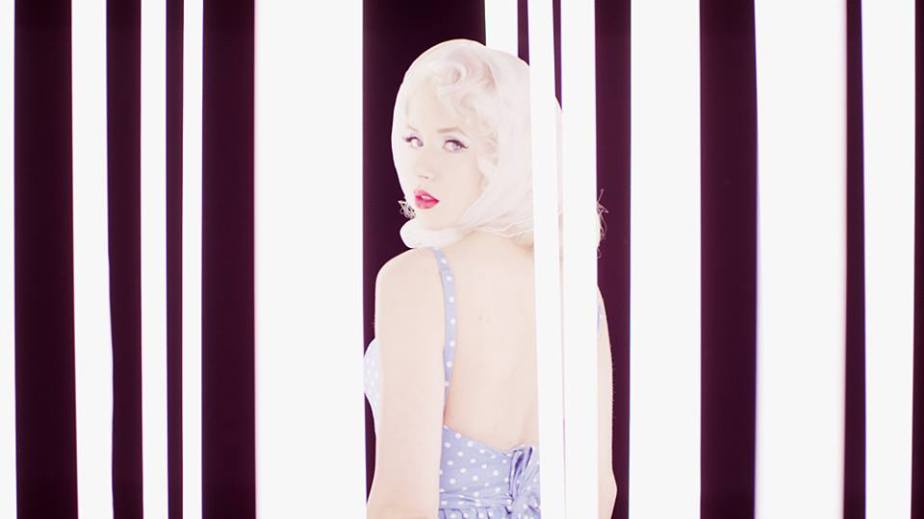 20150102_PinUp_Mosh_05