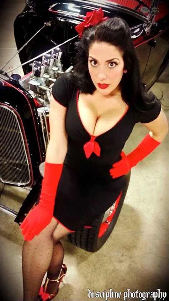 20150104-HotRod_PinUp_AmeliaJane_01