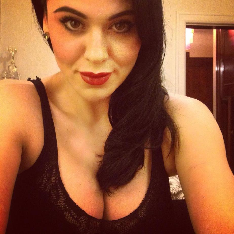 20150105_PinUp_RoxiDLite_02