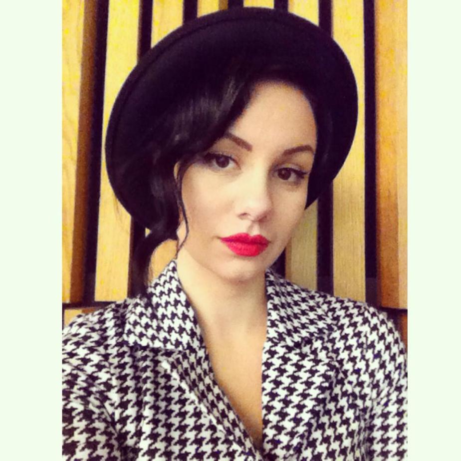 20150118_PinUp_AnaPerduv_01