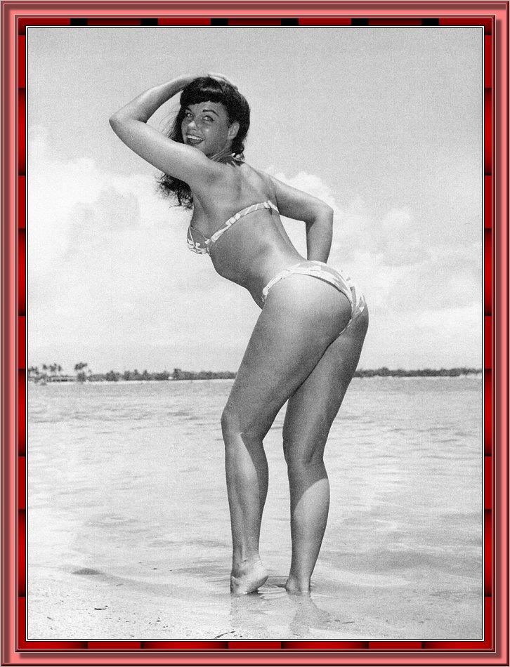 20150118_PinUp_BettiePage_BPRA_01
