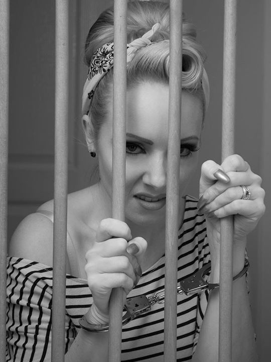 20150122_PinUp_OctoberDivine_02