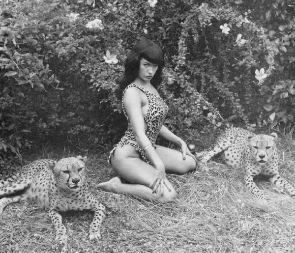 20150127_PinUp_BettiePage_01