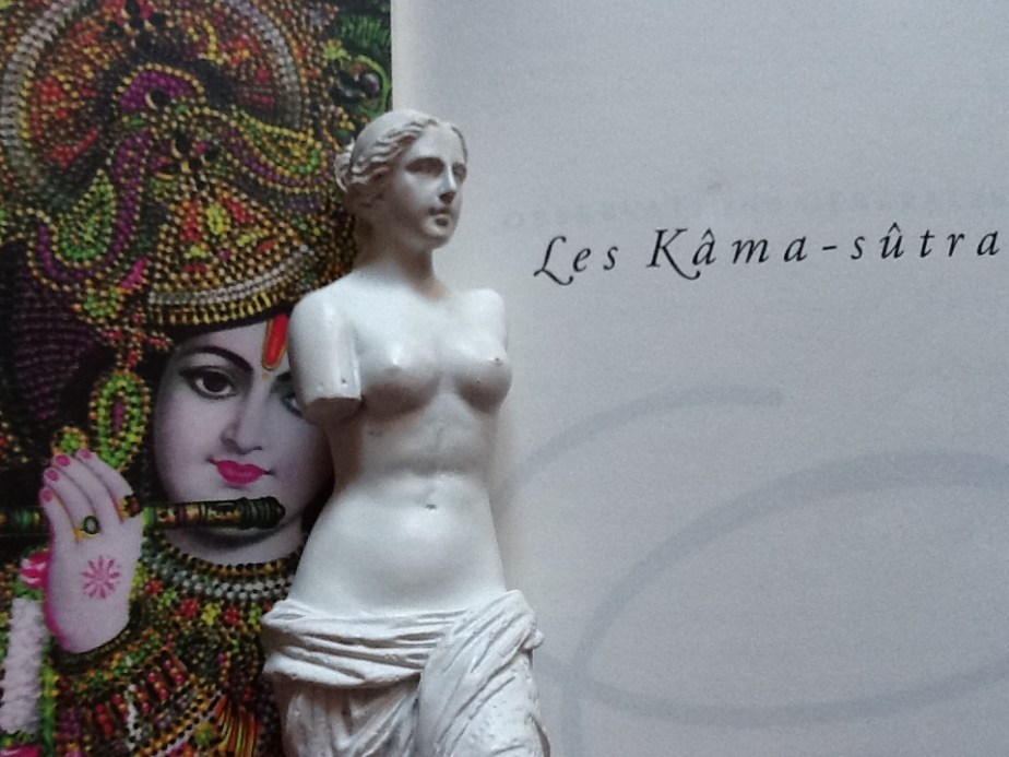 Qu&rsquo;y a-t-il dans les vrais Kâma Sûtra&nbsp;?