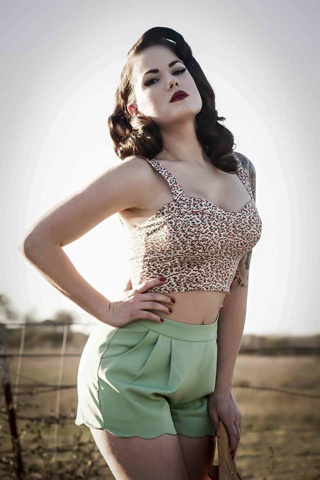 PinUp_FrankieSinister_02