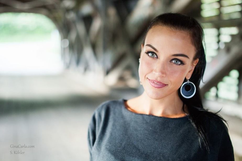 20150926-PinUp_GinaCarla_01