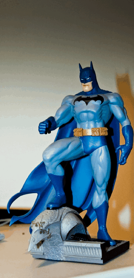 batman statue